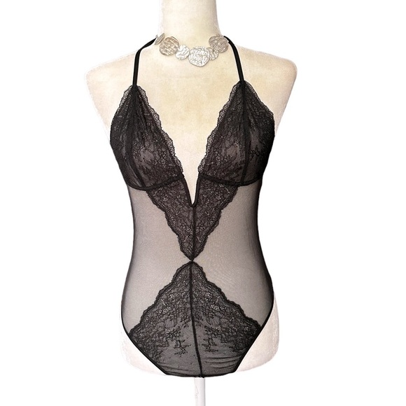 Victoria’s Secret Lace & Mesh Thong Teddy 🔥 - Picture 2 of 5